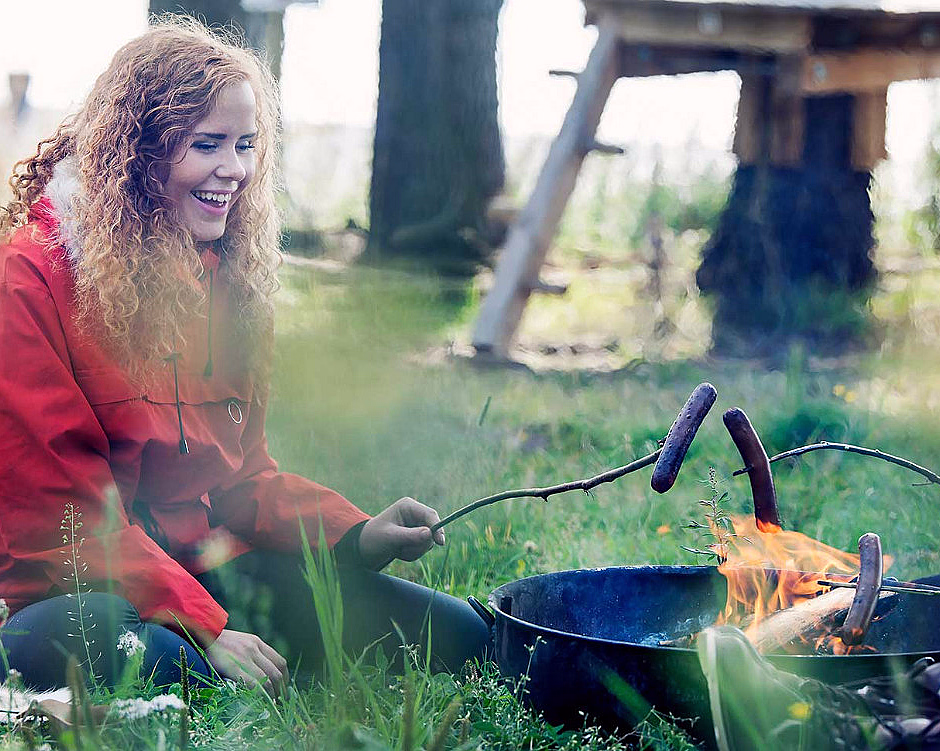 Svevetelt med gapahuk og grill - image 1