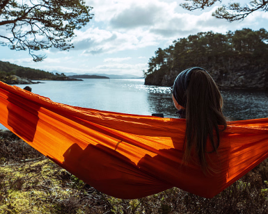 Hengekøyeglamping - image 3