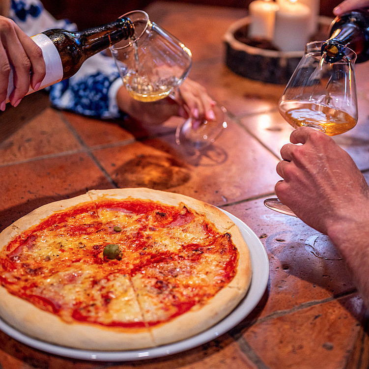 Pizza for to