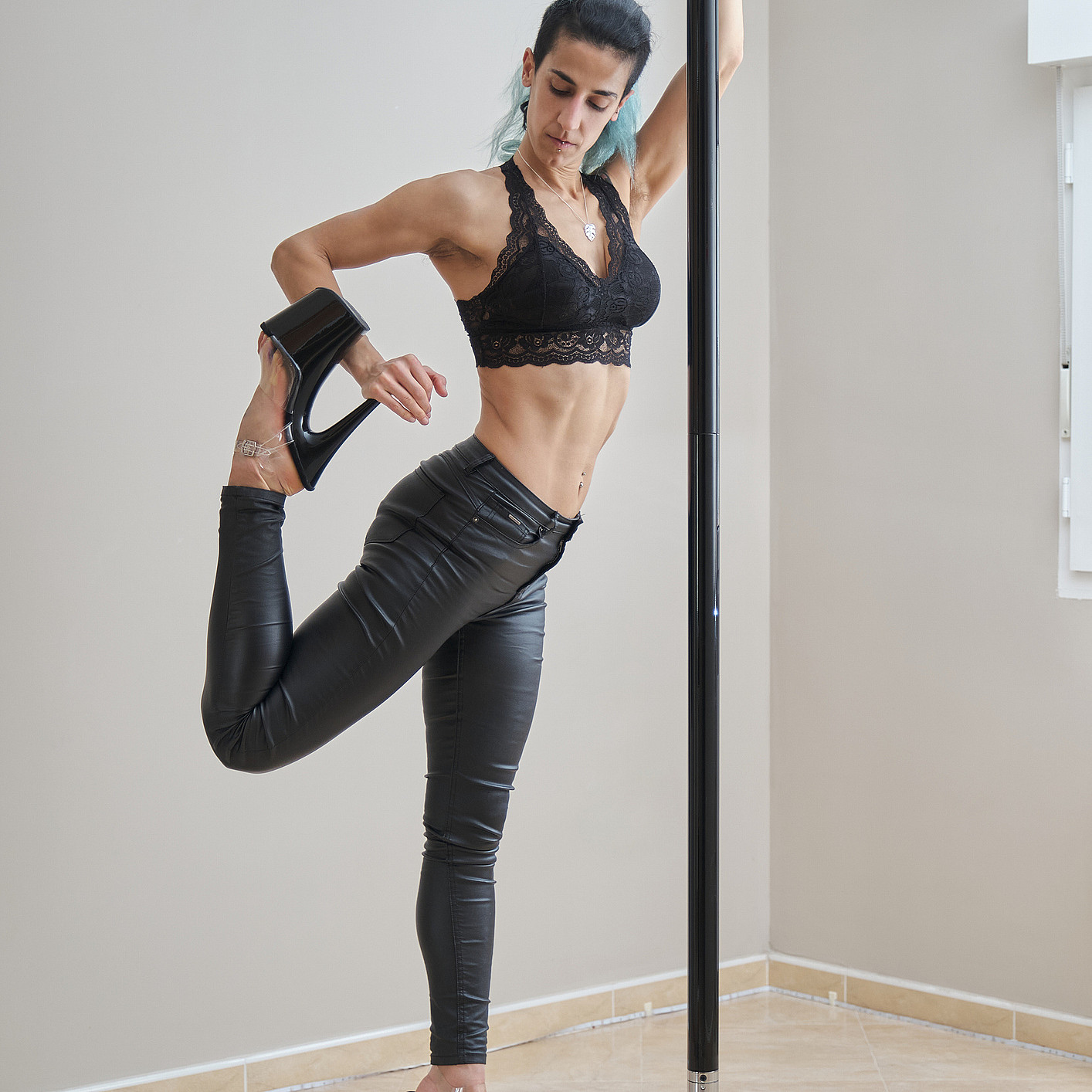 High Heel poledance privattime