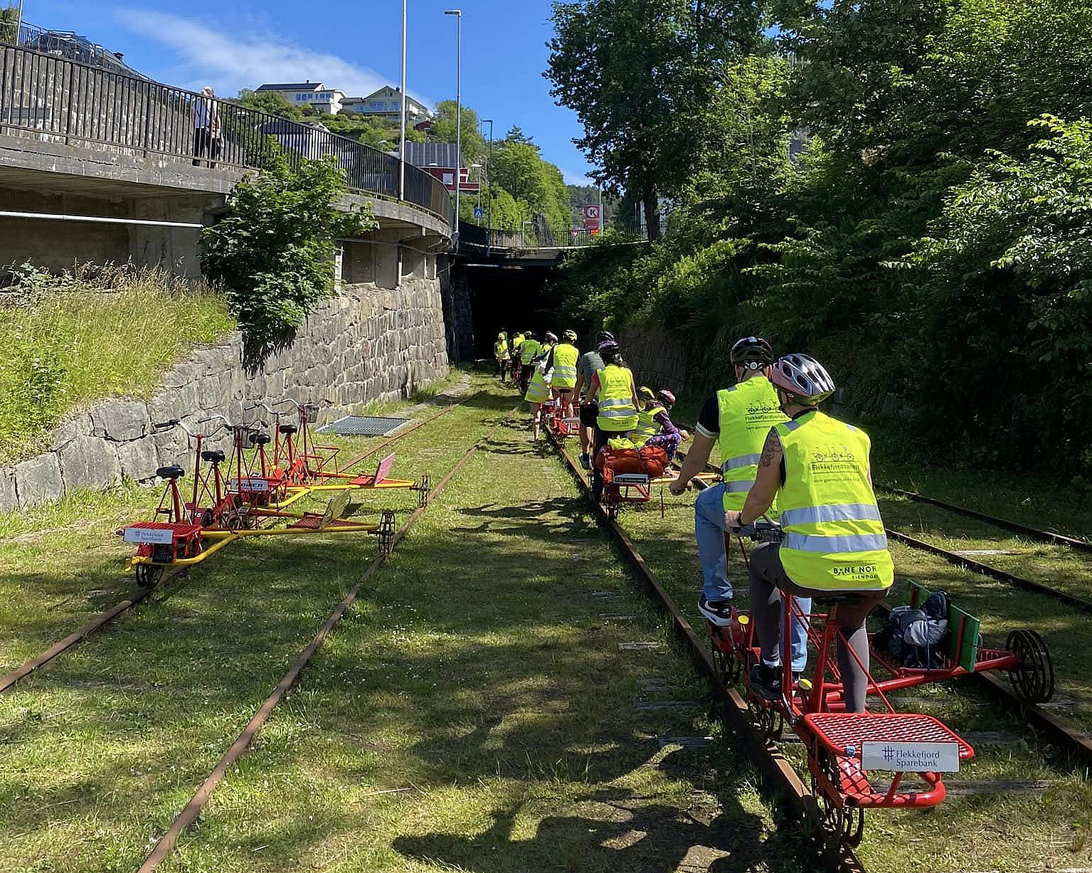Elektrisk dresintur for familien