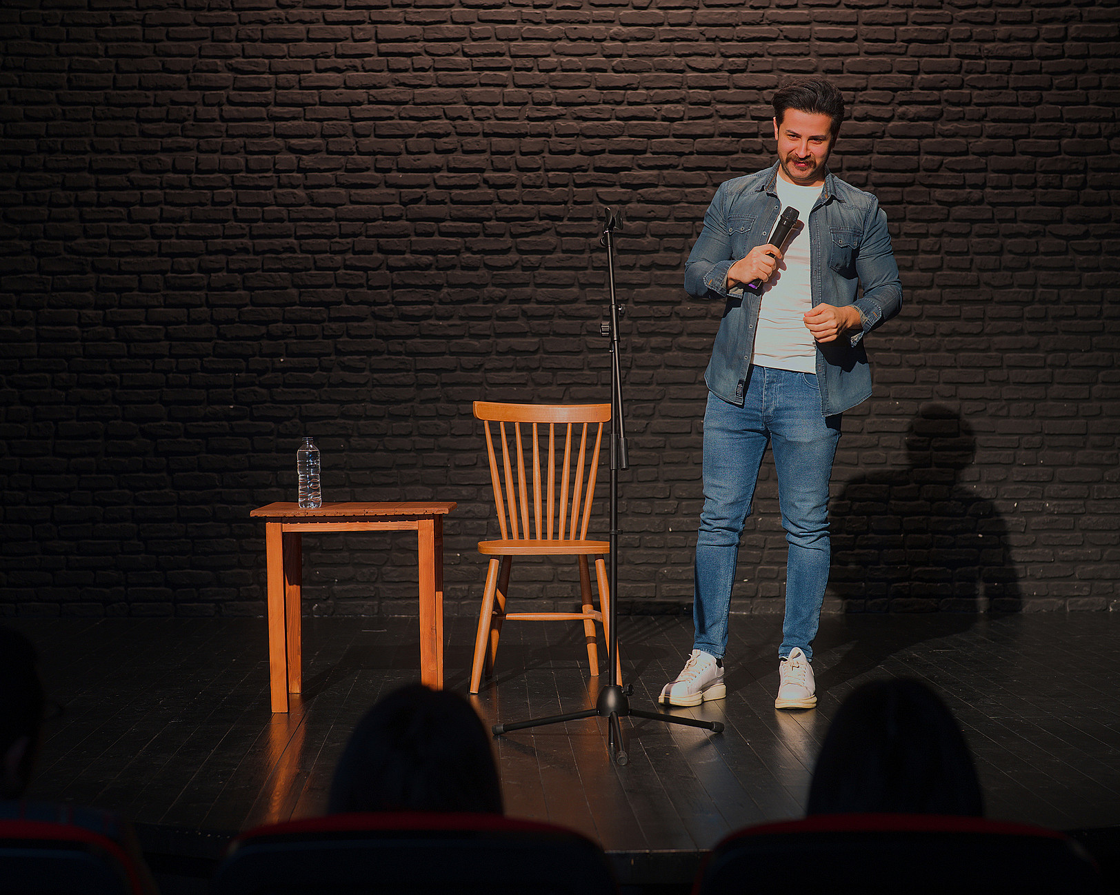 Stand Up-kveld for to