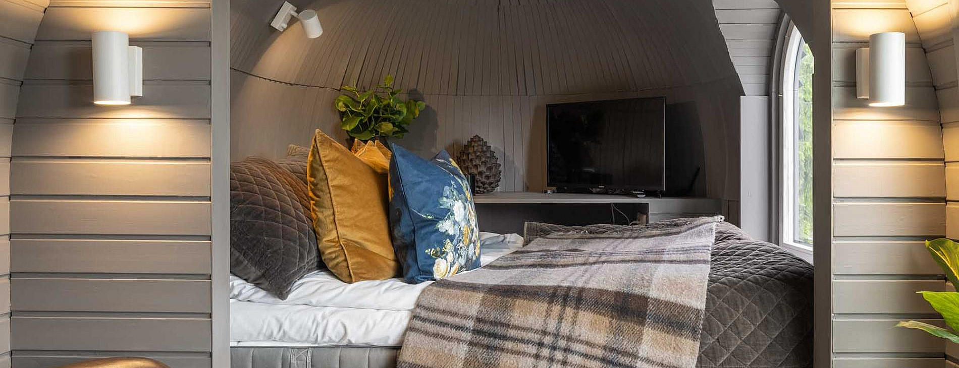 Overnatting i Igloohut