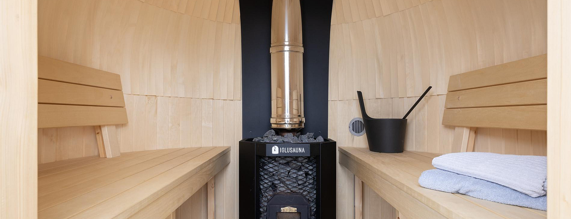 Overnatting i Igloohut