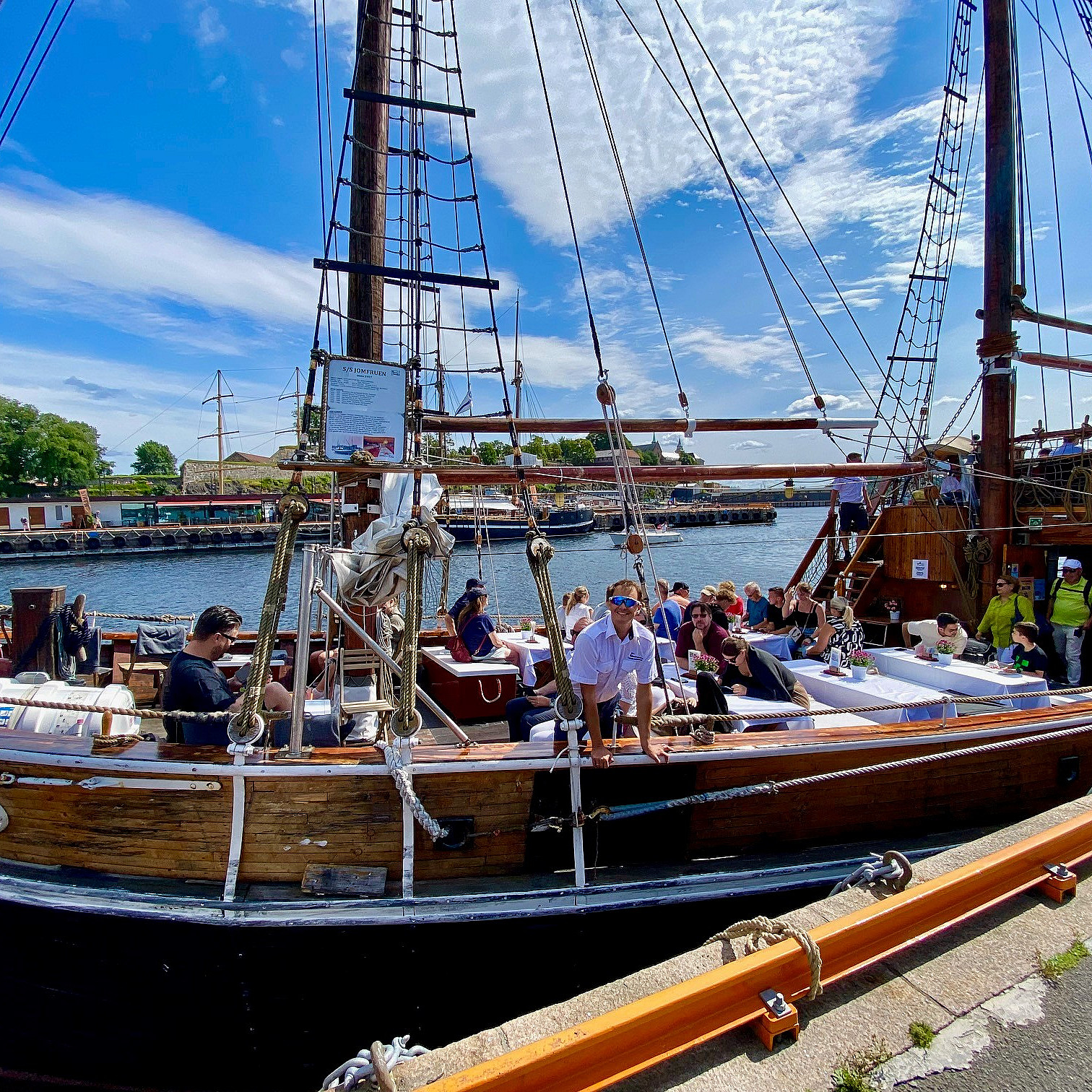 Fjordcruise med rekebuffet