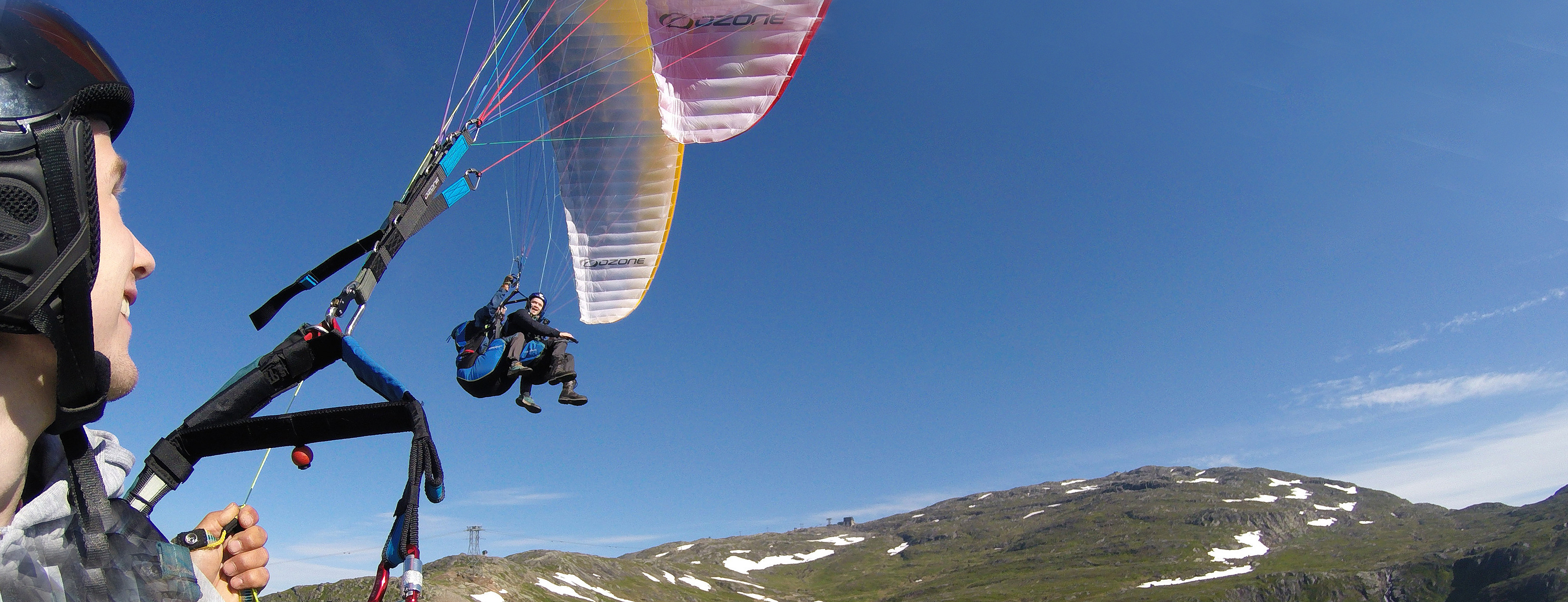 Paragliding tandem