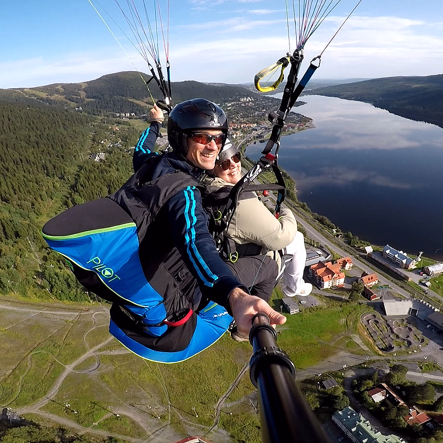 Paragliding tandem