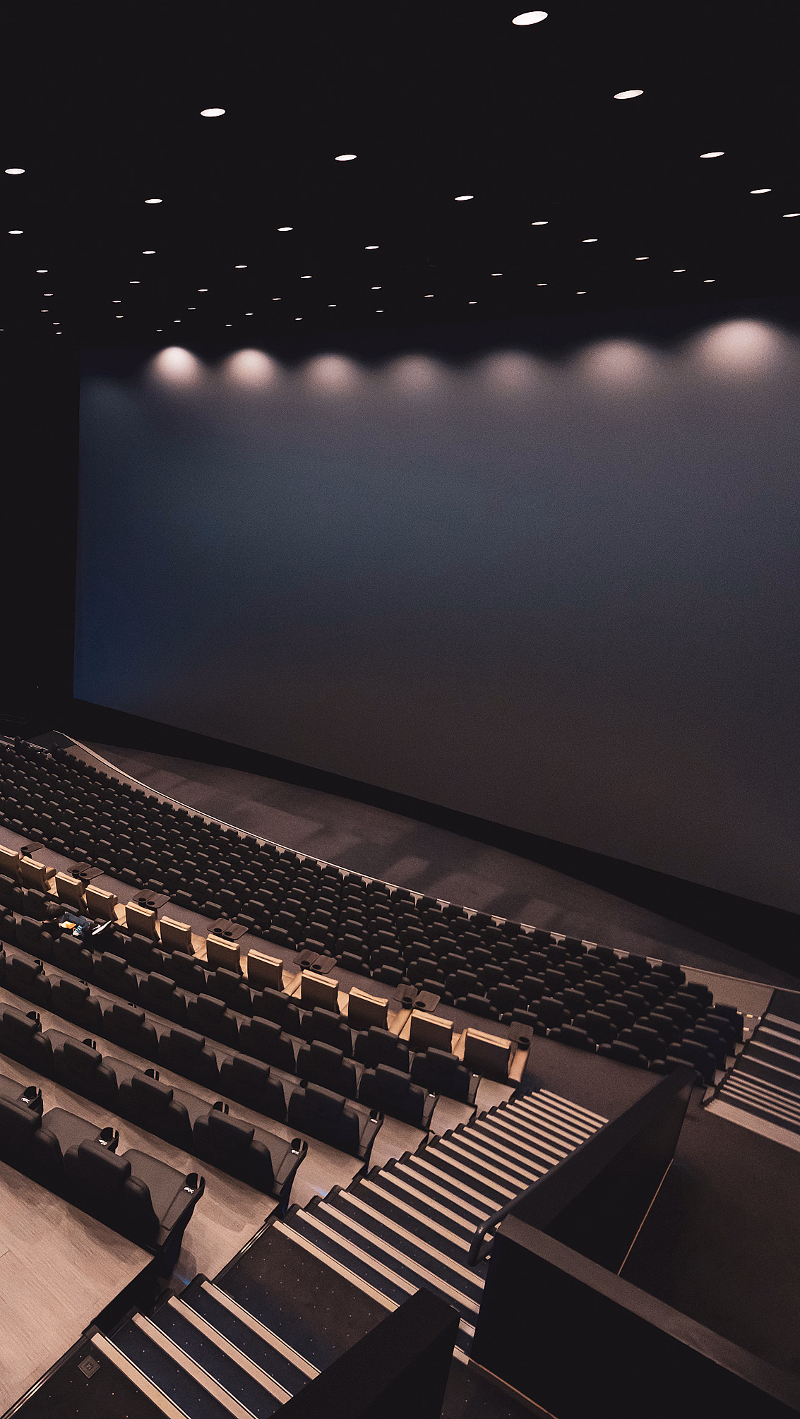 VIP Kino - image 1