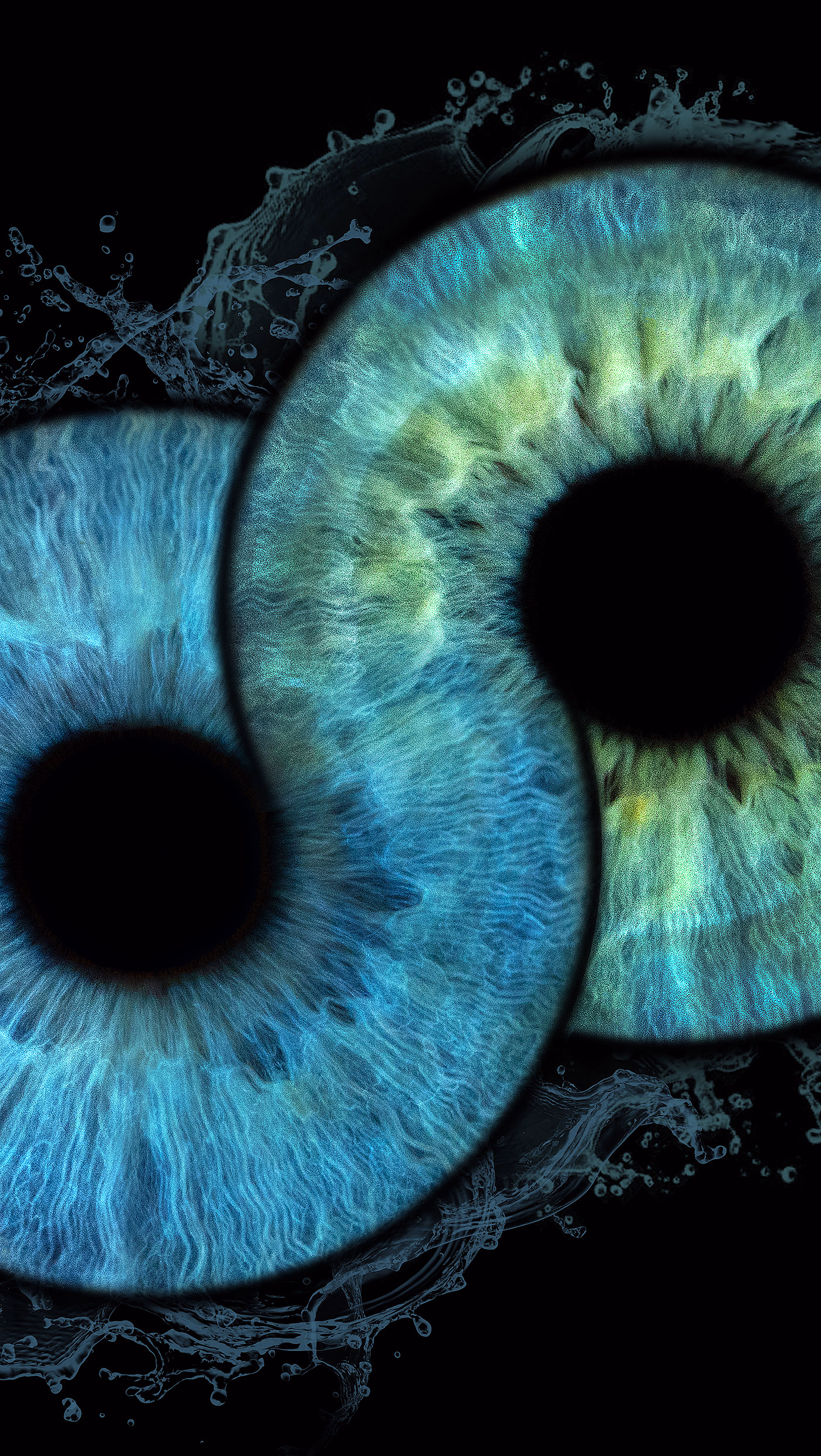To detaljerte, overlappende iriser i blått og grønt som danner en yin-yang-form på svart bakgrunn, omgitt av dynamisk vannsprut.