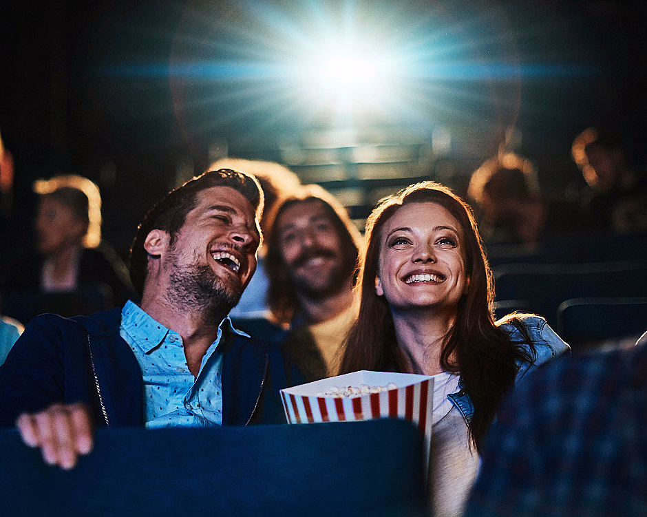 Kinodate med popcorn og brus - image 1