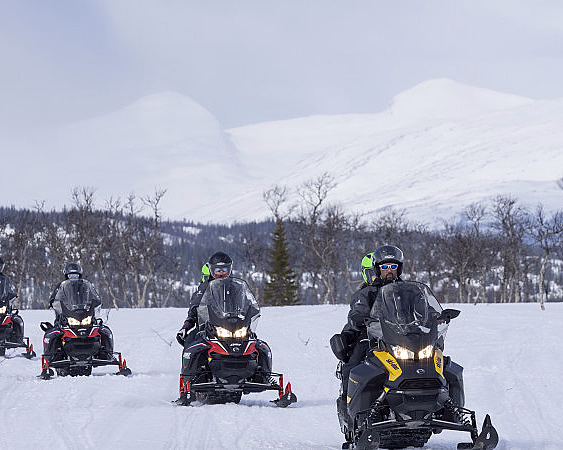 Snøscootersafari - image 3