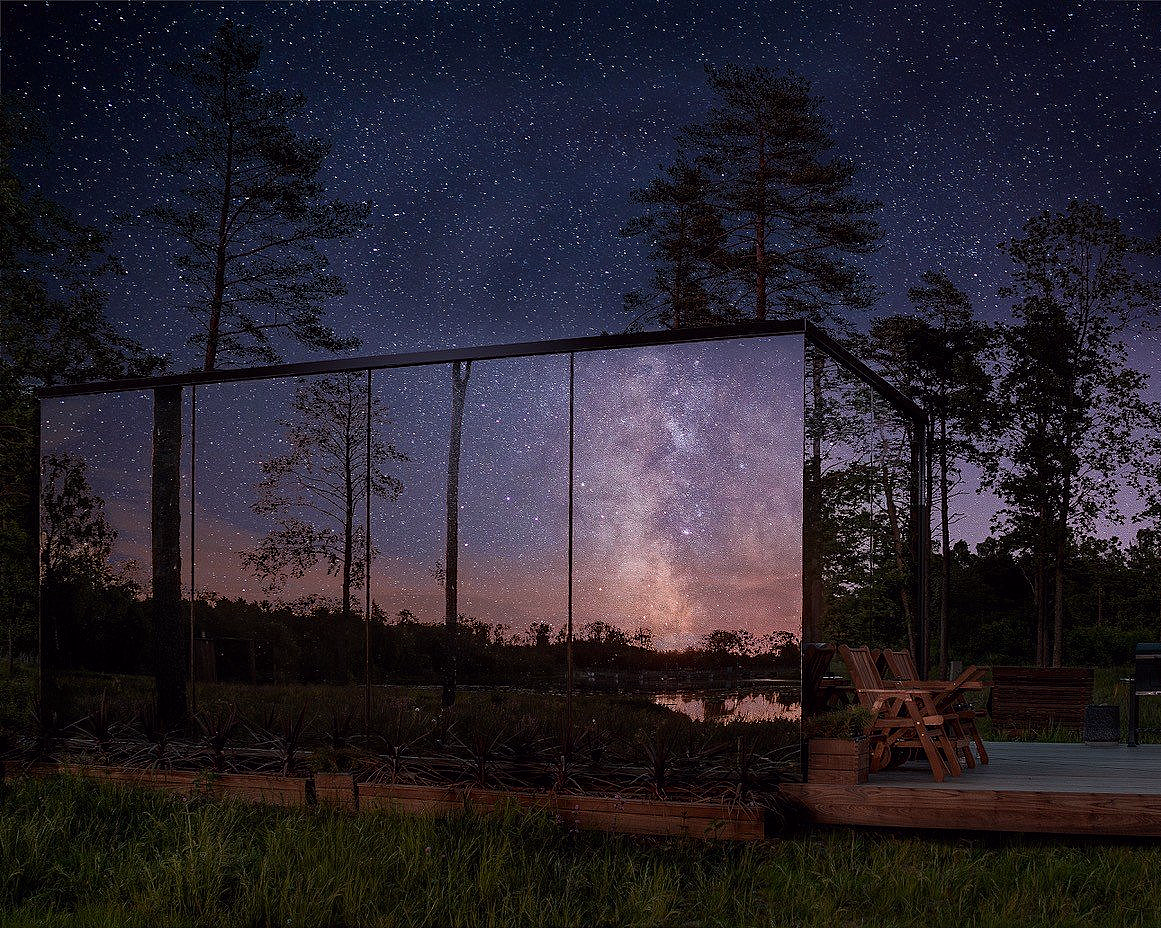 Mirror Cabin - image 1