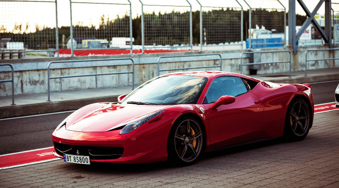 Kjør Supersportsbil på racerbane