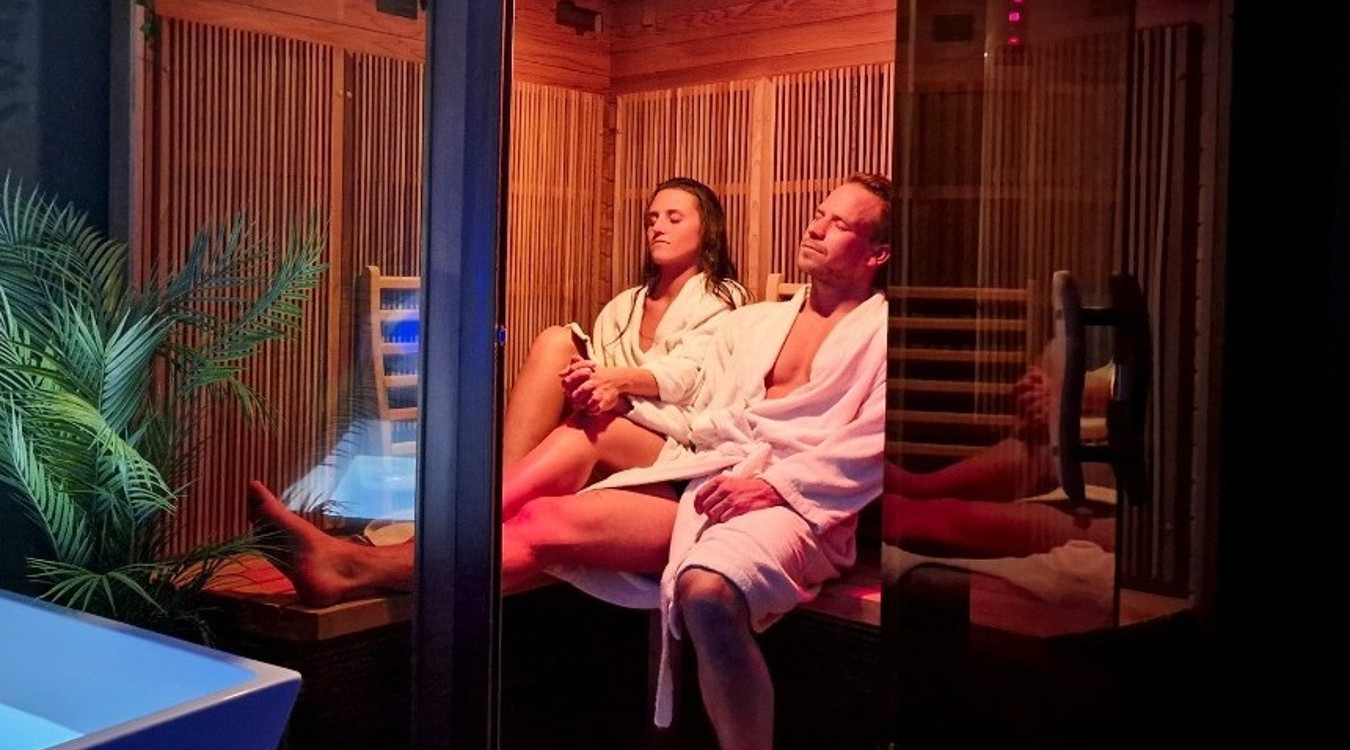 Floating, jacuzzi, sauna & isbad for to